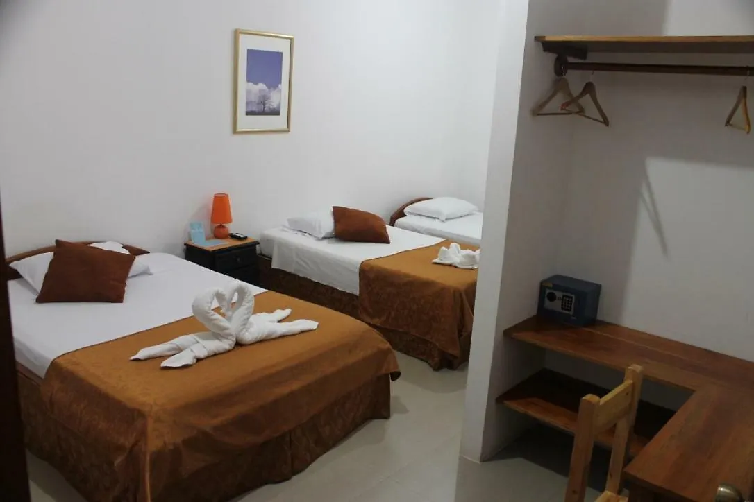 New Galapagos Hostelling Puerto Ayora  Hotel Puerto Ayora (Galapagos Islands)